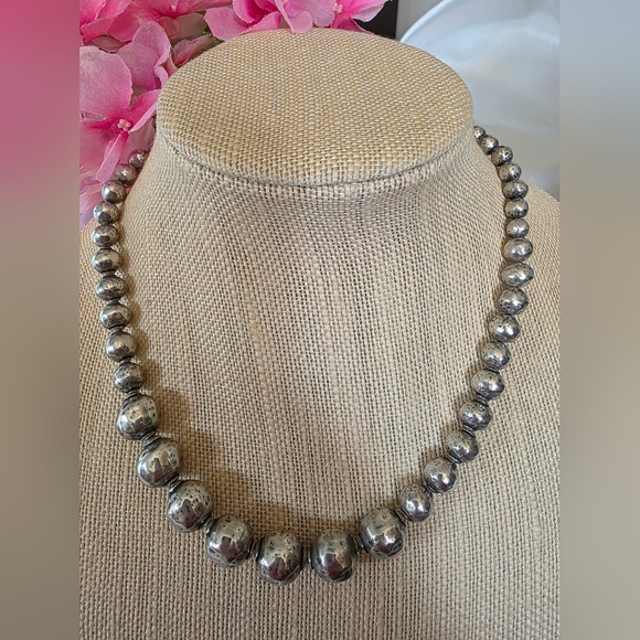 Silpada Atmospheric Sterling Silver Beaded Necklace and Stretch Bracelet Set - Picture 3 of 6